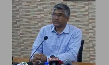 বাড়তি দামে চিনি বিক্রি, পরিবহন খরচকে দায়ী করলেন বাণিজ্যসচিব