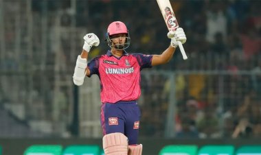 আইপিএলে ১৩ বলে ফিফটির রেকর্ড