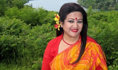 ছয় মাস কানাডায় থাকবেন ববিতা