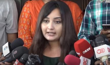 এক নারী এয়ার হোস্টেসের কারণে মাদকাসক্ত নোবেল: সাবেক স্ত্রী