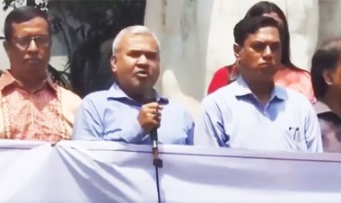 নির্বাচন ছাড়াই বর্তমান সংসদের মেয়াদ আরও ৫ বছর বাড়ানোর প্রস্তাব ঢাবি শিক্ষকের