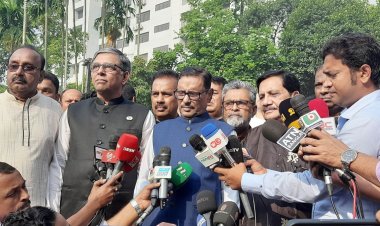 আন্দোলনের নামে যারা বাসে আগুন দেয় তাদের খবর আছে : কাদের
