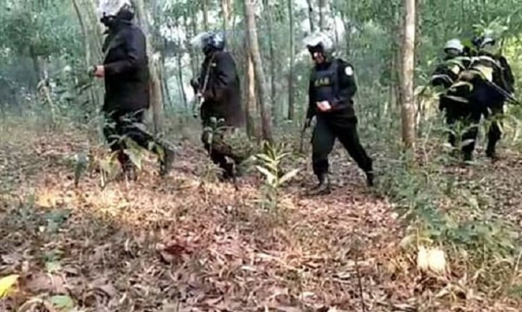 কক্সবাজারে দুর্গম পাহাড়ে র‌্যাবের সঙ্গে সন্ত্রাসীদের গোলাগুলি