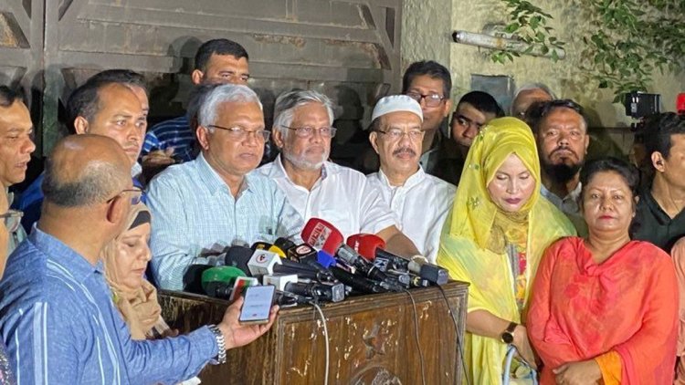 বাসায় নিবিড় পর্যবেক্ষণে রেখে খালেদা জিয়ার চিকিৎসা চলবে: ডা. জাহিদ।