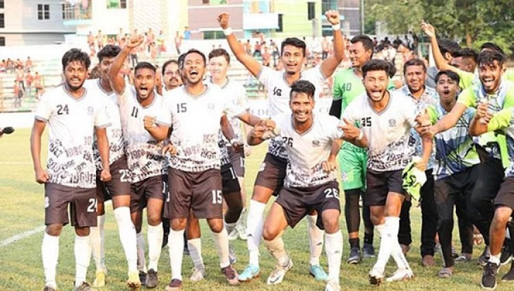 চিরপ্রতিদ্বন্দ্বী আবাহনীকে হারিয়ে ১৪ বছর পর চ্যাম্পিয়ন মোহামেডান
