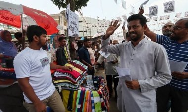 বরিশালেও ‘টেবিলঘড়ি’ নিয়ে চিন্তিত নৌকা