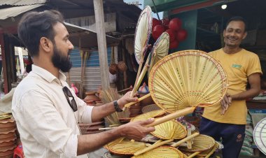 দোকানে মিলছে না চার্জার ফ্যান, হাতপাখার কদর বাড়ছে