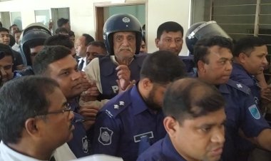ফরিদপুর আদালতে বিএনপি নেতা চাঁদ
