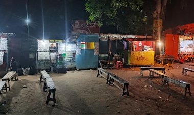 চাঁদা না পেয়ে দোকান বন্ধ করে দিল ছাত্রলীগ নেতা