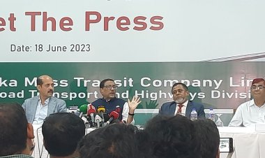 দেশের বিরুদ্ধে নালিশের রাজনীতি আমরা করি না : কাদের