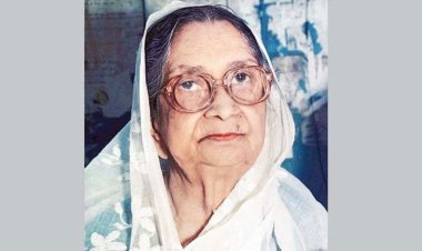 কবি সুফিয়া কামালের ১১২তম জন্মবার্ষিকী আজ