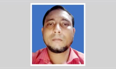 শ্লীলতাহানির শিকার ছাত্রীকে জুতাপেটা করলেন ইউপি সদস্য