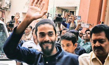 কেন্দ্রীয় নিরাপত্তা পেলেন নৌশাদ সিদ্দিকি