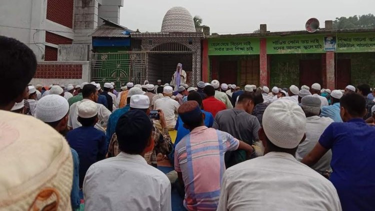 ইসতিসকা নামাজ, মোনাজাতেই ঝরল রহমতের বৃষ্টি