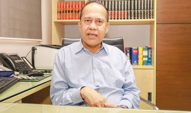 আরপিও নিয়ে এখনই কোনো মন্তব্য নয় : সিইসি