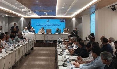 বছরে শিল্প খাতের ১০ বিলিয়ন ডলার নিয়ে যাচ্ছে বিদেশিরা: ঢাকা চেম্বার