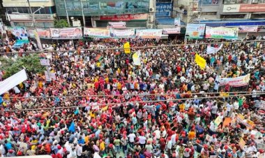 বৃষ্টির মধ্যেই নয়াপল্টনে বিএনপির সমাবেশ শুরু 