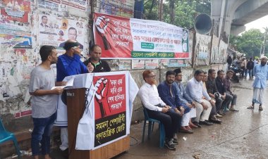 প্রেস ক্লাবের সামনে অবস্থান নিয়েছেন রেজা কিবরিয়ার অনুসারীরা