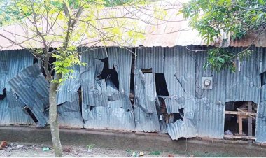 মাগুরায় আওয়ামী লীগের দু’গ্রুপের সংঘর্ষে বাড়ি-ঘর ভাংচুর-লুটপাট