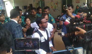 কেন্দ্রে এসে হিরো আলমের অভিযোগ, এজেন্টদের বের করে দেওয়া হচ্ছে
