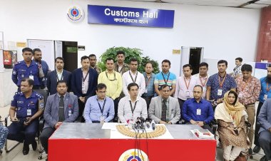 শাহজালালে একদিনে সাড়ে ২৮ কেজি সোনা জব্দ, গ্রেপ্তার ৩