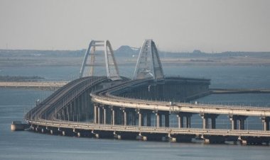 ক্রিমিয়া সেতুতে বিস্ফোরণ, নিহত ২