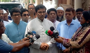 বিএনপির কর্মসূচি নিয়ে আ.লীগের মাথাব্যথা নেই : হানিফ 