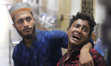 ঝালকাঠিতে বাস দুর্ঘটনা ভাই-বোন-ভাগনি হারিয়ে পাগলপ্রায় রুবেল