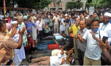 জাতীয়করণের দাবিতে অনড় শিক্ষকরা, অসুস্থ হয়ে ১ জনের মৃত্যু
