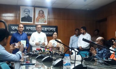  বিএনপির মধ্যে বড় বিস্ফোরণ ঘটতে পারে : তথ্যমন্ত্রী