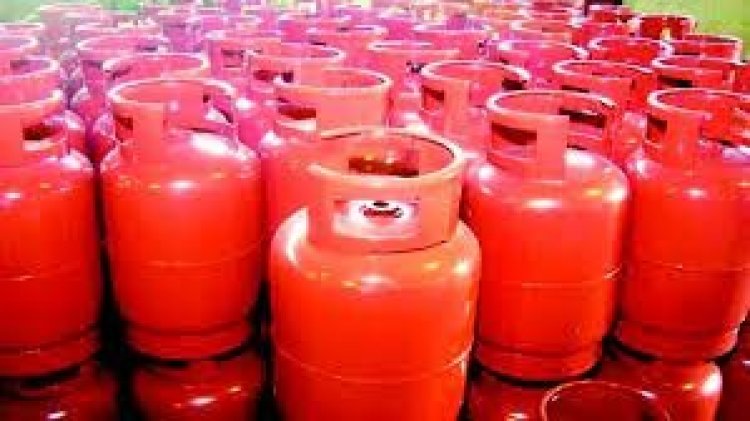 দাম বাড়ালে সংকট, কমলে মজুত ফুরায় না