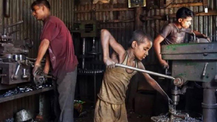 গত দশ বছরে শিশু শ্রমিক বেড়েছে ৮০ হাজার