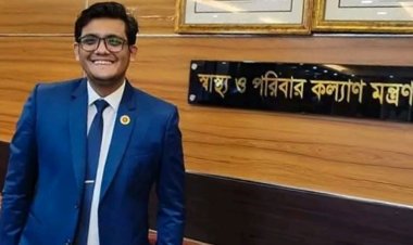  স্ত্রীকে লঞ্চে তুলে দিয়ে ফেরার পথে প্রাণ গেল চিকিৎসকের