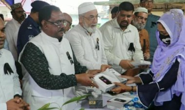 বিশ্বের সঙ্গে মানিয়ে নিতে সরকার শিক্ষাকে বৈচিত্র্যময় করেছে : খাদ্যমন্ত্রী