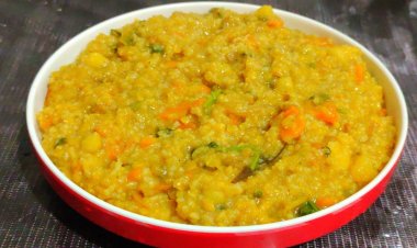 সহজ রেসিপিতে ল্যাটকা খিচুড়ি