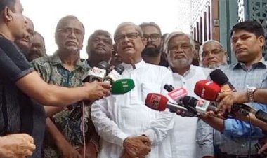  খালেদা জিয়ার স্বাস্থ্য নিয়ে উদ্বিগ্ন ফখরুল, বিদেশে পাঠানোর দাবি