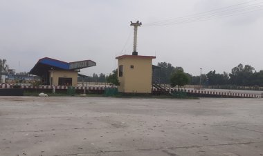 অচল বাংলাবান্ধা স্থলবন্দর, বিপাকে হাজার হাজার শ্রমিক