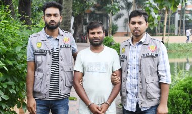  প্লেনের টিকিট কাটার নামে প্রতারণা, যুবক গ্রেপ্তার