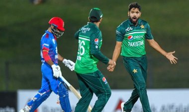  ২৫ বছর আগের রেকর্ড ভাঙলো পাকিস্তান