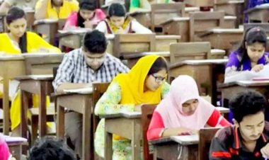 চাকরির আবেদনে ফির সঙ্গে বাড়তি ভ্যাট আরোপ ‘মড়ার ওপর খাঁড়ার ঘা’