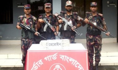 বাসে তল্লাশি চালিয়ে ৩ কেজি হেরোইন জব্দ