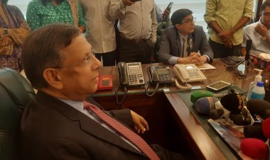 হট্টগোল ইস্যুতে আইনমন্ত্রী রাজনীতির কারণে আদালতকে কলুষিত করা ঠিক হবে না