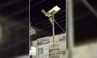 বাতি আছে আলো নেই, দুর্ঘটনার শিকার হচ্ছেন পথচারীরা