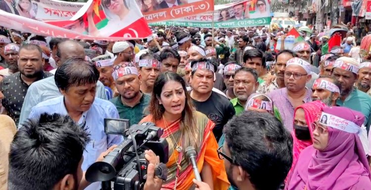 বিএনপির নেতাকর্মীরা মিছিলসহ নয়াপল্টনে আসতে শুরু করেছে 