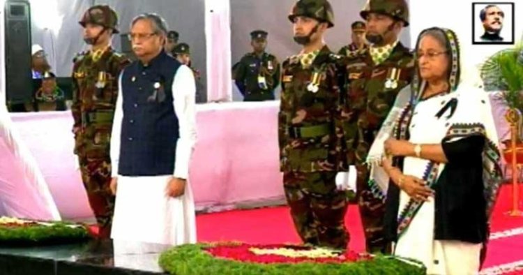 বঙ্গবন্ধুর প্রতিকৃতিতে প্রেসিডেন্ট-প্রধানমন্ত্রীর শ্রদ্ধা