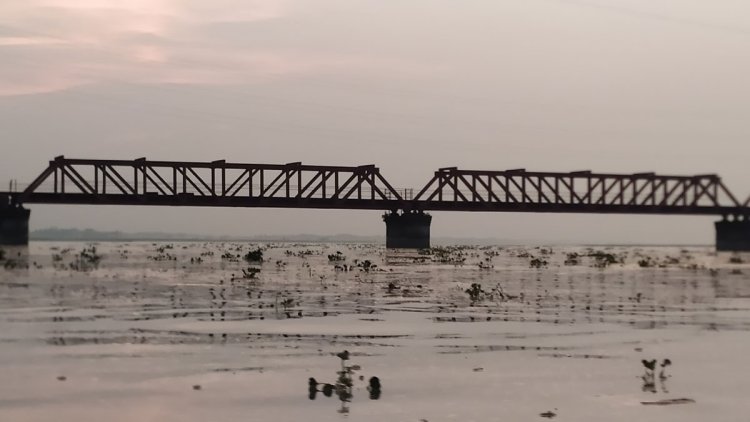  তিস্তায় পানি বেড়ে বিপৎসীমা ছুঁই ছুঁই
