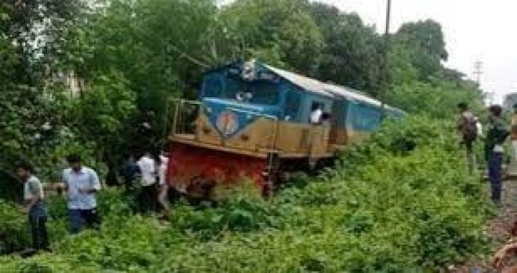  ভৈরবে ট্রেনের ইঞ্জিন লাইনচ্যুত 