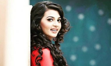 এবার মামলার হুমকি দিলেন বর্ষা