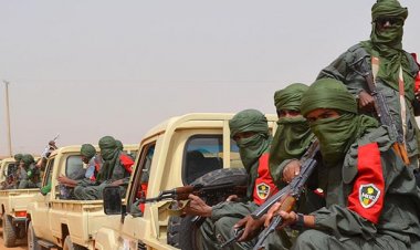 মালিতে নৌকা ও সেনাঘাঁটিতে হামলায় নিহত ৬৪