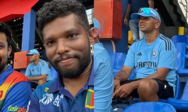  মাঠে বসে সাকিবদের খেলা দেখছেন রাহুল দ্রাবিড়